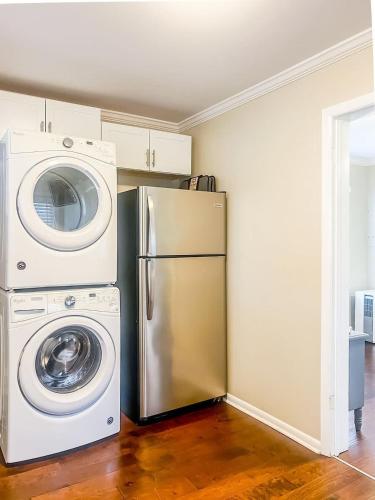 Schiffman Northeast Nook in Huntsville City Center