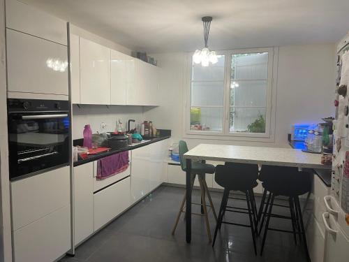 Chambre Ventabren 25M2 tout confort +mezzanine