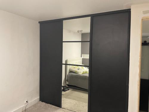 Chambre Ventabren 25M2 tout confort +mezzanine