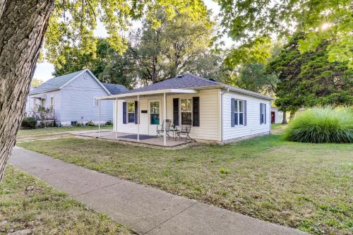 Home Less Than 3 Mi to Rte 66 and Lake Lou Yaeger! in ลิชฟิลด์ (IL)