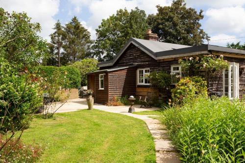 East Sussex Farm Cottage 3 Bedrooms plus Garden gîte à louer Isfield