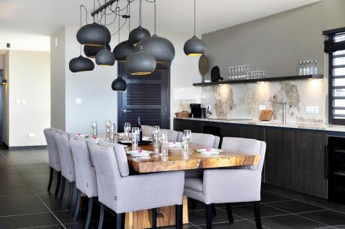 Facilities, Delfins Beach Resort Bonaire, Tapestry Collection by Hilton in Kralendijk