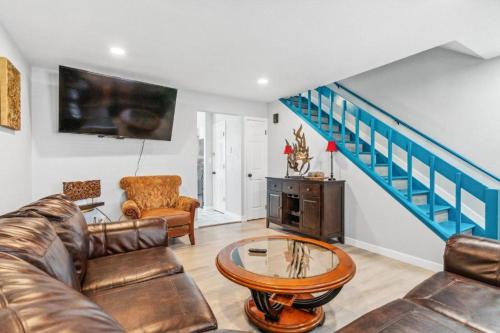 All New! Convenient Location! Sleeps 8 in Denver, USA
