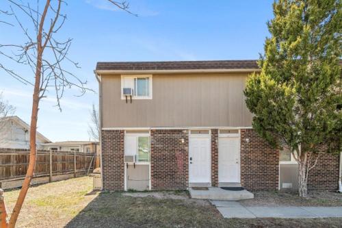 All New! Convenient Location! Sleeps 6 in Regis