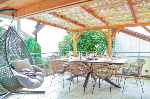Wellness & Fun am Bodensee - mit Pool, Kino, Tischkicker und Terrasse, Markdorf