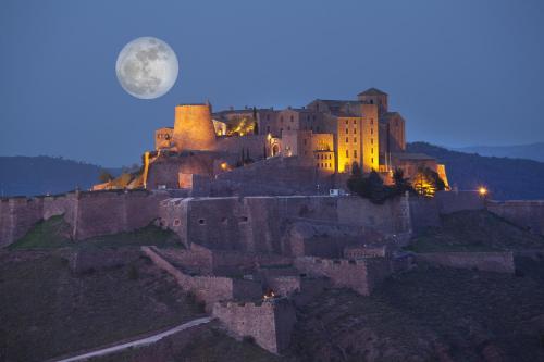  Parador de Cardona, Cardona bei Navás