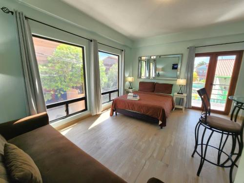 Beach Club Condos at Popeyes in Caye Caulker