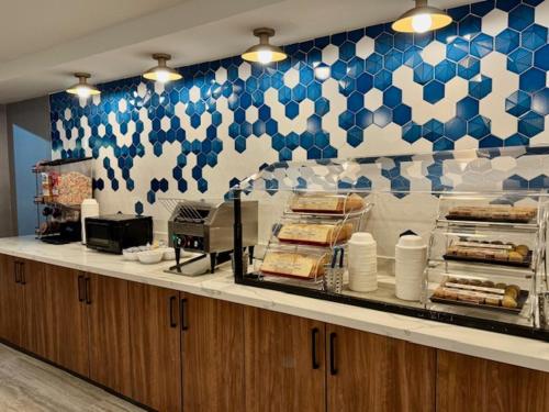 La Quinta Inn by Wyndham Orlando International Drive North - image 13