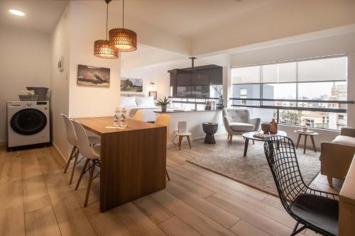 Enlightening 1BR in Miraflores - image 3