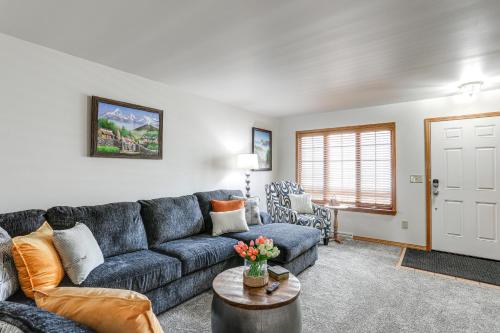 . Townhome w/ Patio: 1 Mi to Clearfield Riverwalk