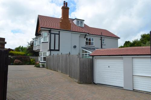 Foy House - image 11