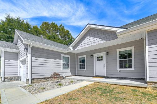 2 Mi to Marina and Lake Cumberland! Newly Built Home in Somerset (KY)
