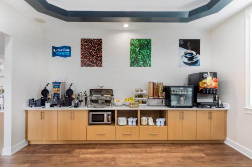 Best Western Southlake Inn - image 34