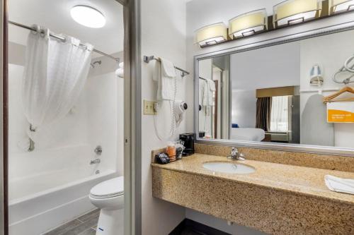 Best Western Southlake Inn - image 19