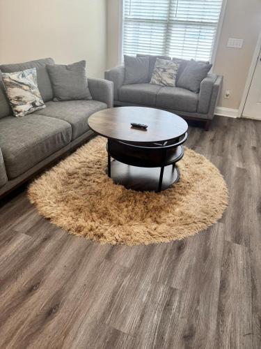 3 Bedroom 4 Bed Private Patio Home on GSU Campus