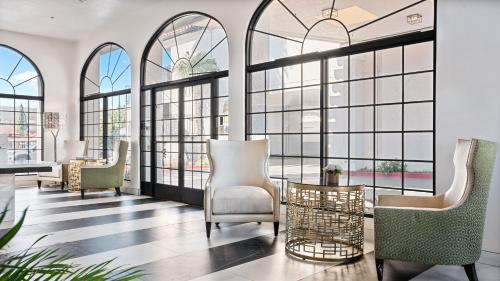 Sands Inn & Suites - image 7