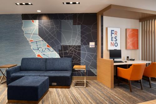 Holiday Inn Express And Suites Fresno Airport By IHG - 편의 시설/서비스