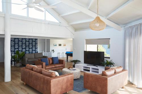 Barefoot Bungalow - Beachfront Byron Bay, Byron Bay