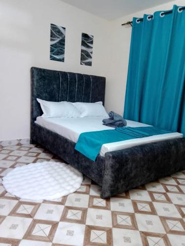 Nest by BonaY, 1-Bedroom Apartment with Balcony & WIFI in Kisumu-Tom Mboya in คีซูมู