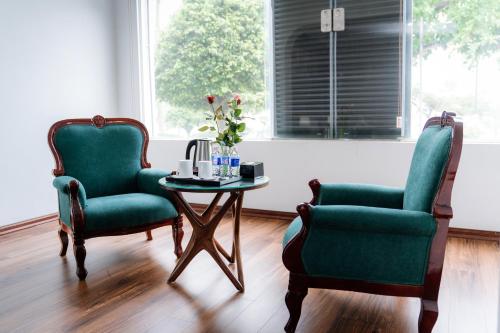 Bạch Đằng Hotel near Bai Chay Híd