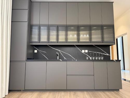 Luxury 5 Bedroom Villa Nad Al Sheba, Дубай (фото 8)