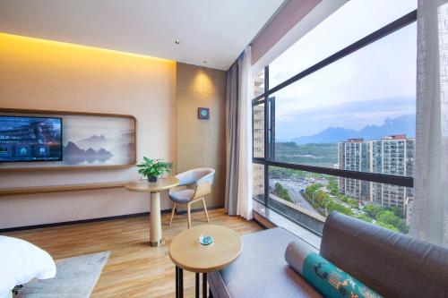 Friend Zhangjiajie Hotel-Free pick-up-Free Laundry - image 2