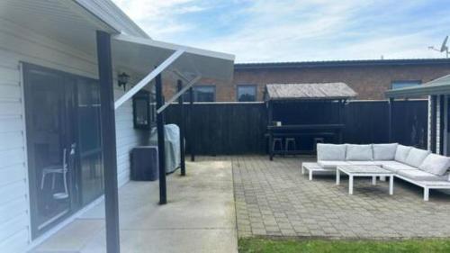 Hosts on the Coast Tamaki Delight in Whangamata