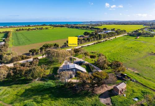 Sunshine Villa - 484 Kessell Rd, Middleton