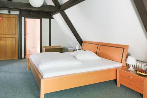 1 double bed