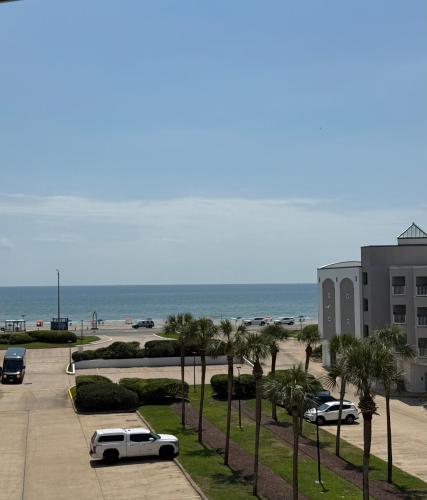 Great Gulf Views of Galveston