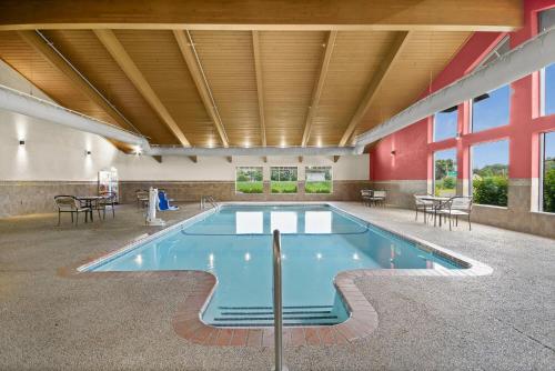 AmericInn by Wyndham Virginia in Virginia, USA