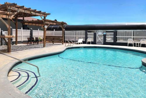 Days Inn by Wyndham Portland/Corpus Christi in Portland, USA