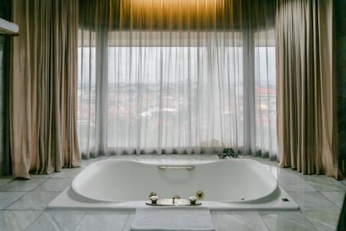 ホライズン ウルティマ バンドン - チセ チルティフィド