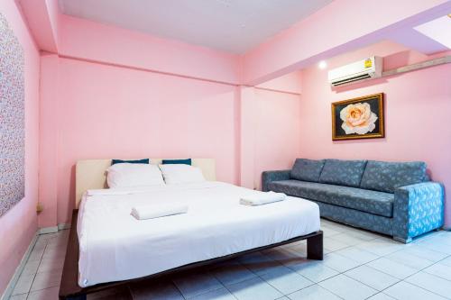GO INN The Grand Palace โกอินน์ MRT สามยอด Room Type - Standard Studio
