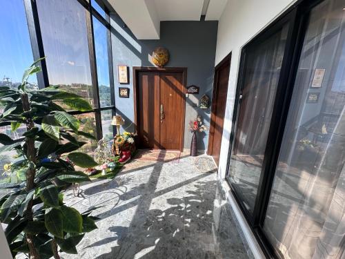 ทางเข้า, Modern Suite Dubai Standard DHA Islamabad in ดีเอชเอ เฟส 2