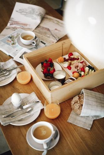 餐飲選擇, MÜHLENHOF ROOMS boutique bed & breakfast (MUHLENHOF ROOMS boutique bed & breakfast) in 朗根洛伊斯