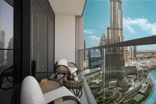 Luxury 2BR Burj View Private Hot Tub Walk to DubaiMall, Dubaj (zdjęcie 2)
