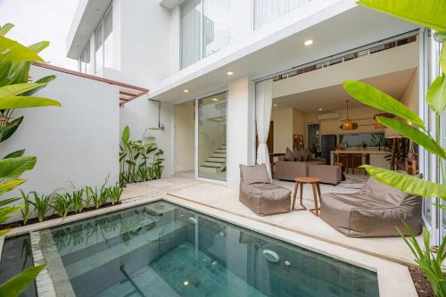Loft Uno Pererenan, A Private Pool Haven 5-mins walk to the beach