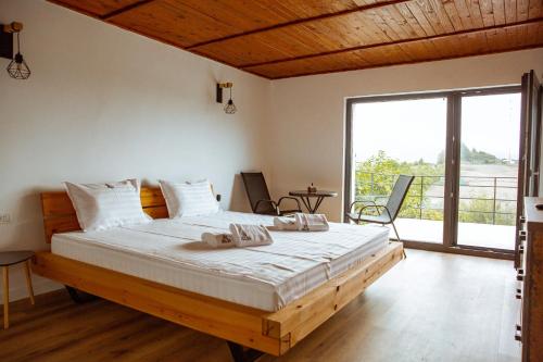 Sunset Hills Chalet in Salnic Prahova