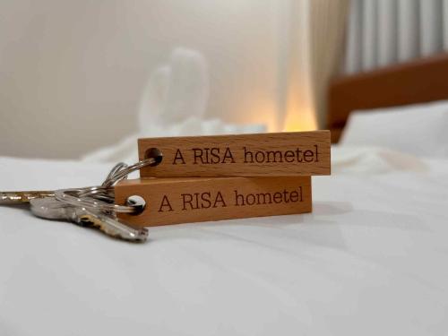 A RISA hometel and cafe