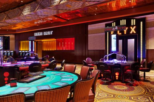 카지노, Caesars Windsor Hotel & Casino - A Caesars Rewards Destination in 윈저 (ON)