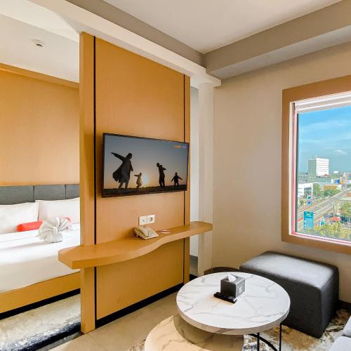 HARRIS Hotel & Conventions Solo Room Type - Junior Suite with City View
