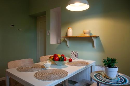 Їжа та напої, Apartament w ogrodzie in Підкова Лесна