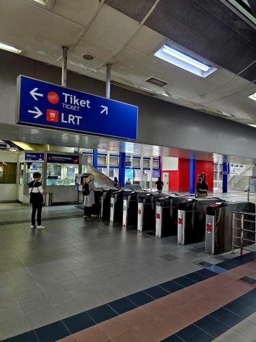Metro Studio - Direct LRT access, near Pantai Hospital, University Malaya, Mid Valley, Bangsar, Kuala Lumpur (zdjęcie 5)