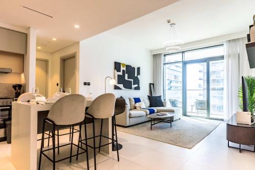 TRPS - Marina Vista 2, Emaar Beachfront - Fully Equipped 1BR, Sea View with Private Beach Access, Dubai (photo 8)