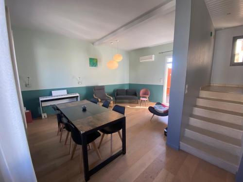 Très belle maison médocaine indépendante (Tres belle maison medocaine independante) in Pauillac