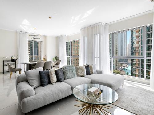 Panorama Luxe Retreat 2BDR Burj Khalifa & Fountain Views, Dubaï (photo 8)