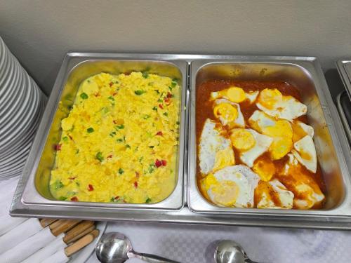 White Garden Hotel - image 2