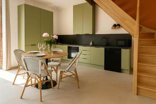 Kitchen, Reves de Canopee in Le Loroux-Bottereau