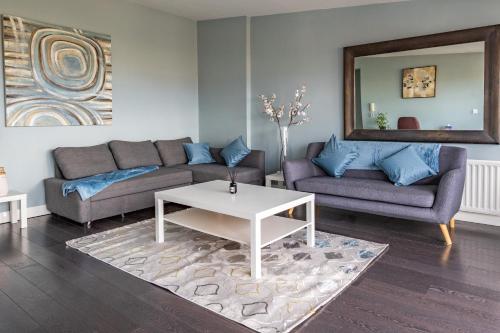 Penthouse Near City Hall with Balcony and Chic Duplex